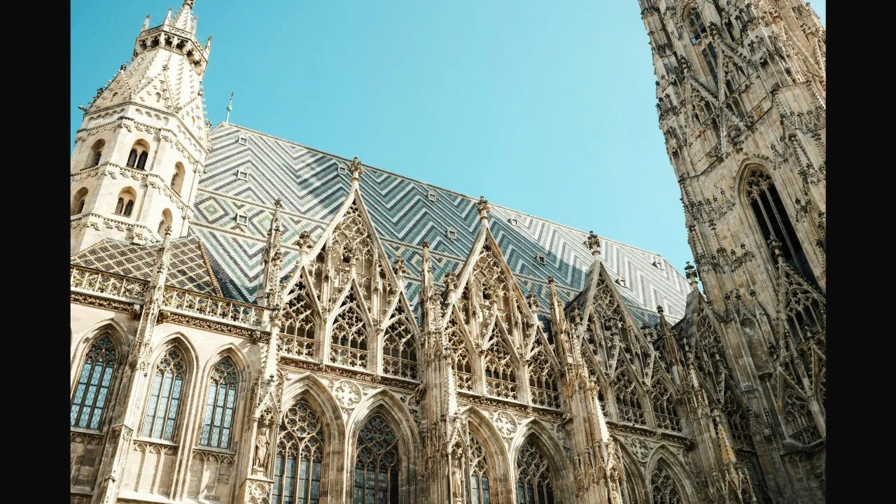 Hotrod Tour Wien — Vienna backdrop
